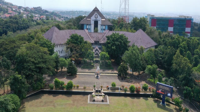 7 Universitas Terbaik di Semarang dengan Pilihan Jurusan Populer di 2025
